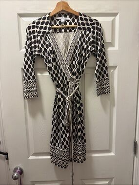 Diane Von Furstenberg Black and White Long Sleeve Wrap Dress